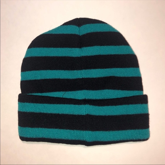 SALE Petals and Peacocks Beanie BNWOT - Picture 7 of 7